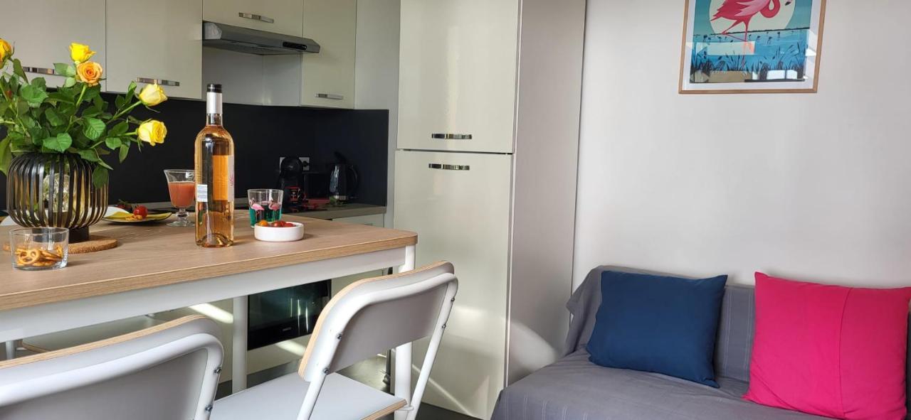 Escale En Bord De Avec Piscine Et Jardins Appartement